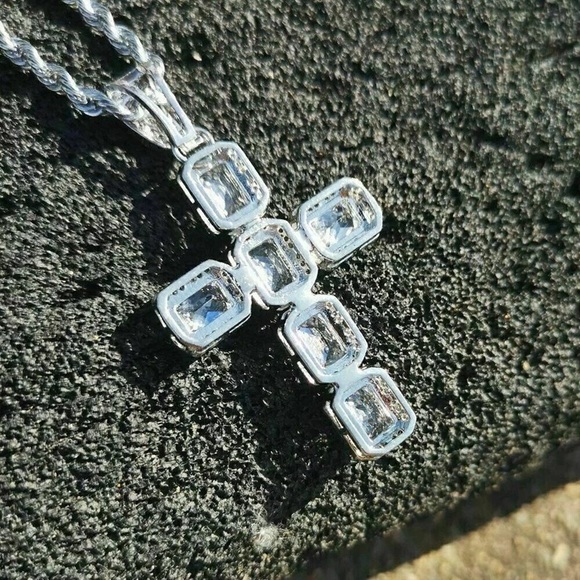 New Men Women 925 Silver Cross Diamond Necklace - Picture 3 of 6